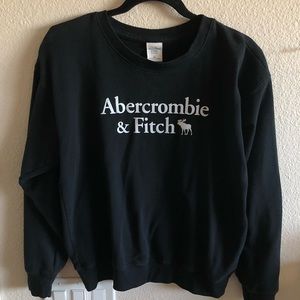 Abercrombie & Fitch Logo Sweatshirt in Black